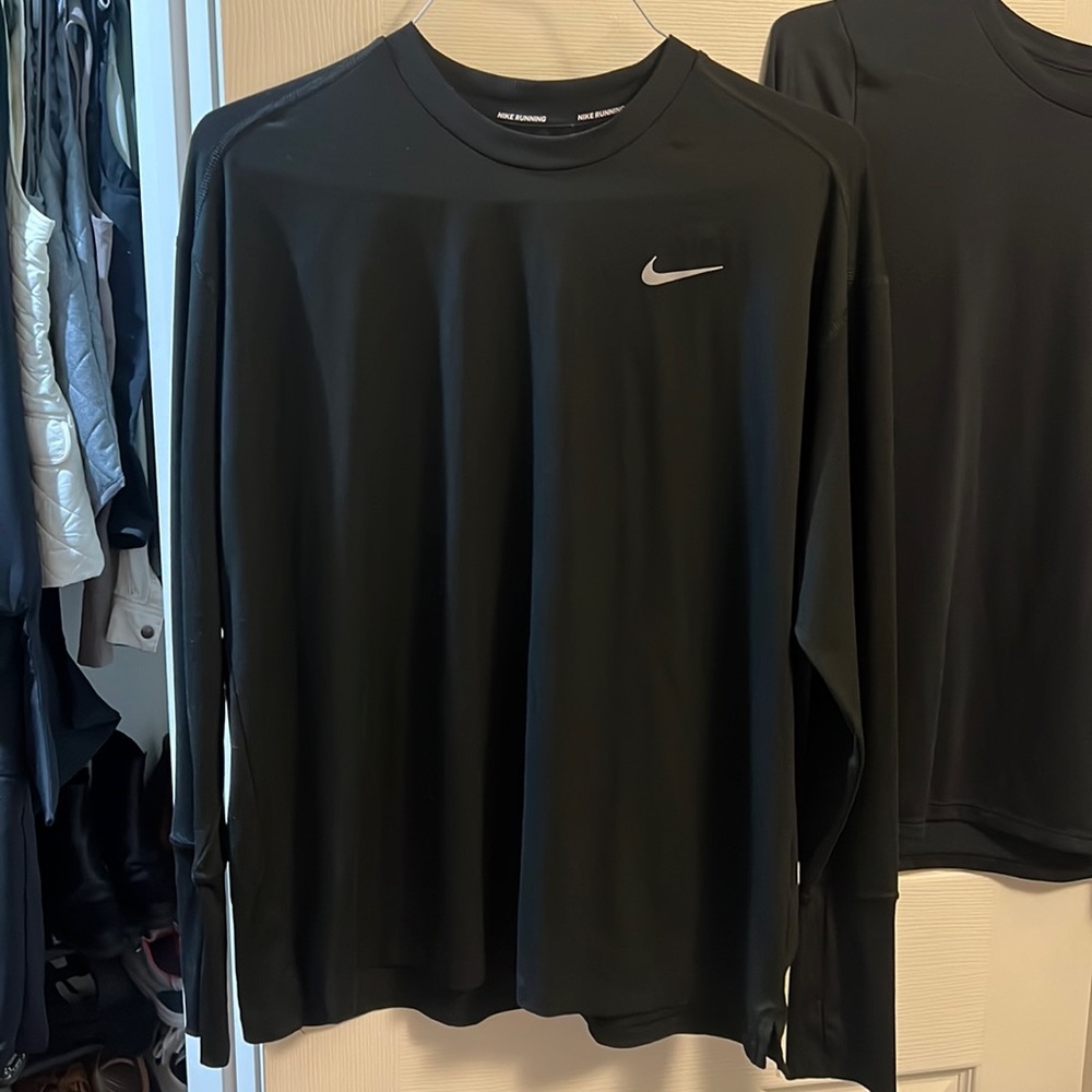 Nike Women’s Long Sleeve Shirt